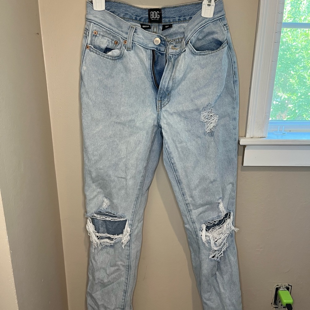 Bootcut BDG ripped jeans (light wash)